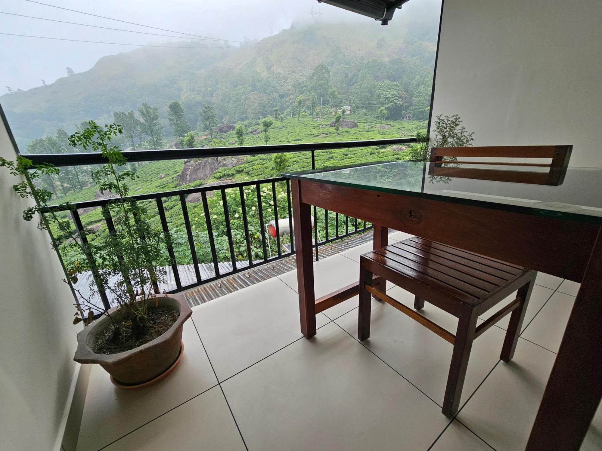 Tea Dale - All Rooms With Tea Estate View ムンナール エクステリア 写真