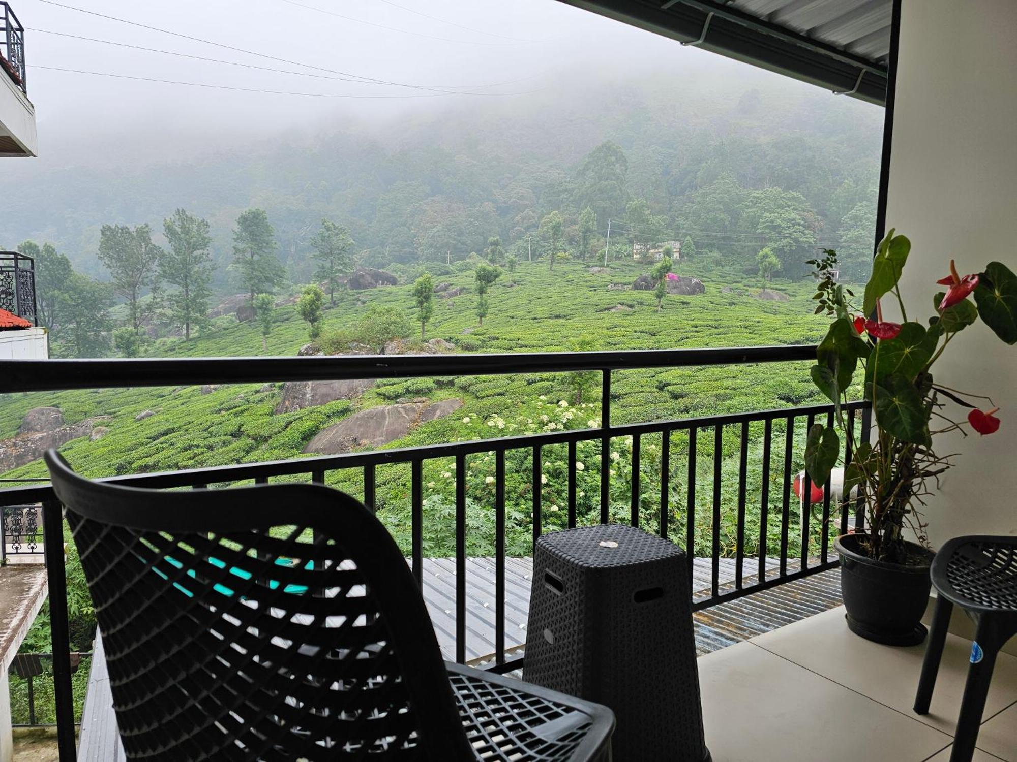 Tea Dale - All Rooms With Tea Estate View ムンナール エクステリア 写真